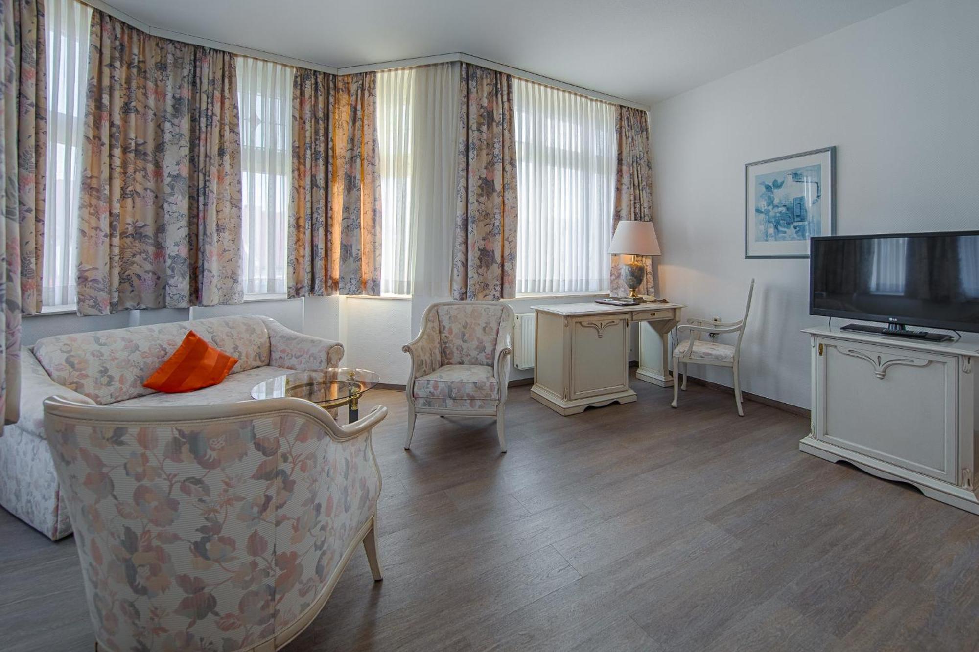 Hotel Fuersteneck Bernburg Buitenkant foto