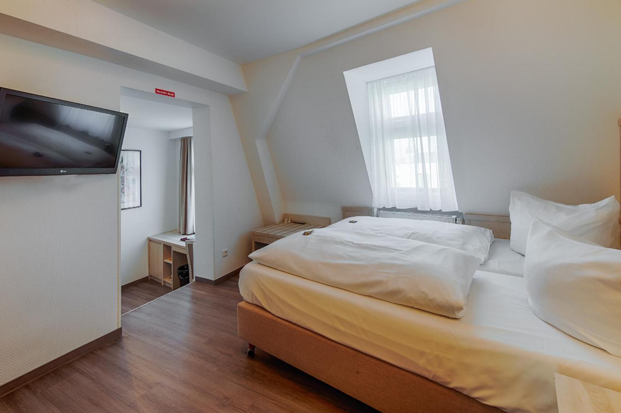 Hotel Fuersteneck Bernburg Buitenkant foto