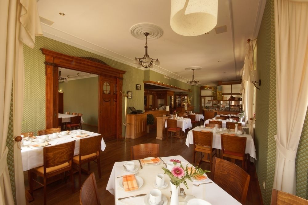 Hotel Fuersteneck Bernburg Buitenkant foto