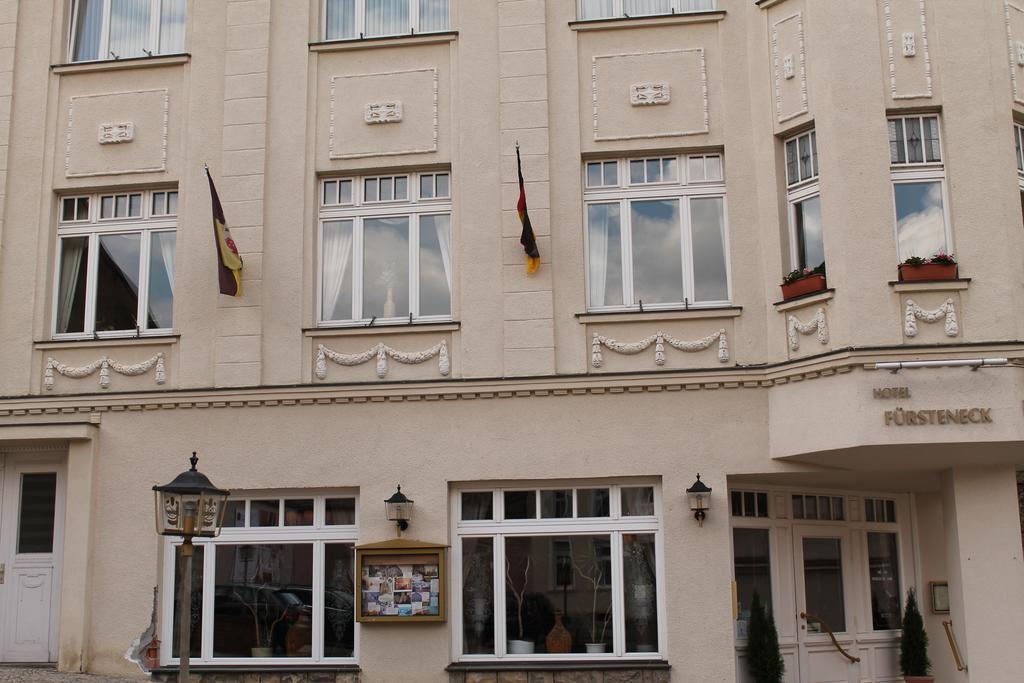 Hotel Fuersteneck Bernburg Buitenkant foto