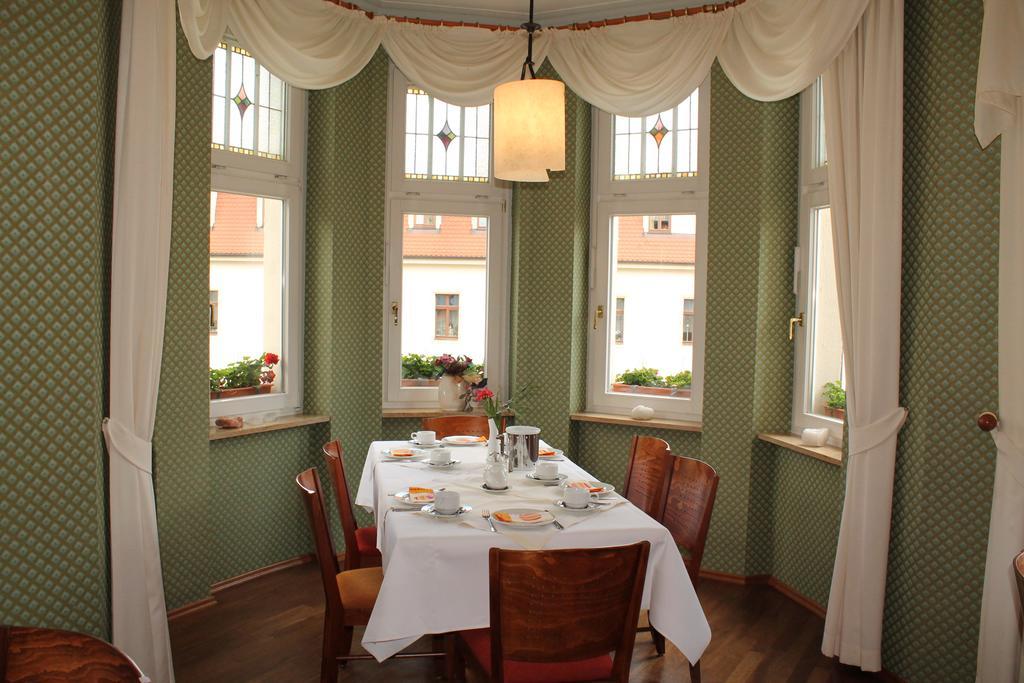 Hotel Fuersteneck Bernburg Buitenkant foto